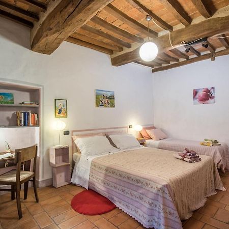 La Casa Gialla Di Buonconvento Bagian luar foto